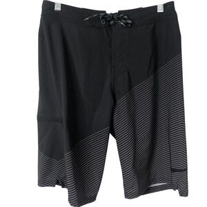 Nike Men's Black & Gray Striped Men's Swim Board Shorts Trunks Size 30